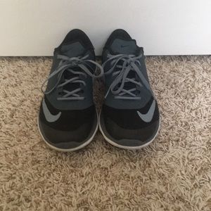 Black/grey Nike’s